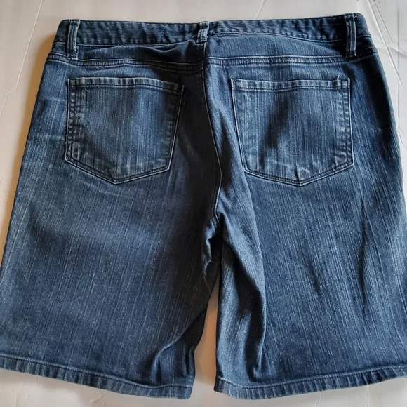 Shorts denim Sz 6  waist 17"  'Original' Loft Ann Taylor - Picture 4 of 12